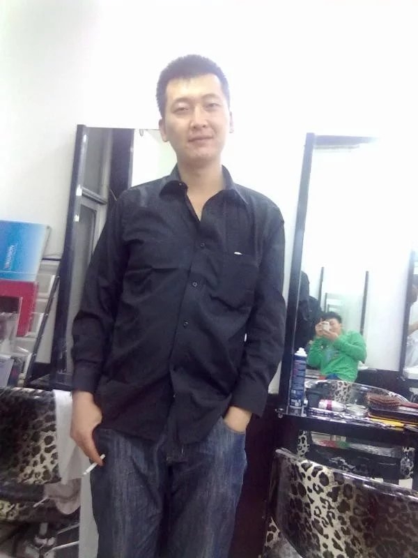 风筝的第一张照片--茂名相亲服务中心