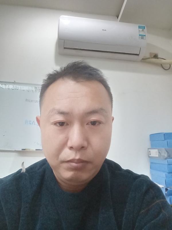 寻找另一半的第一张照片--茂名相亲服务中心