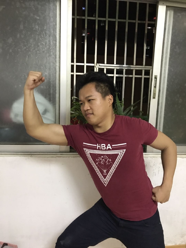 彭宏谊的第一张照片--茂名相亲服务中心