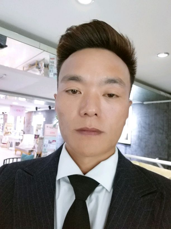 醉酒的蝴蝶的第一张照片--茂名相亲服务中心