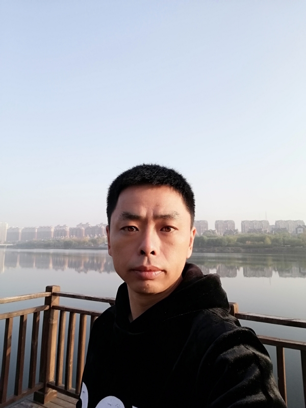 蓝颜的第一张照片--茂名相亲服务中心