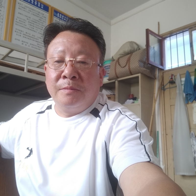 咣次次的第一张照片--茂名相亲服务中心