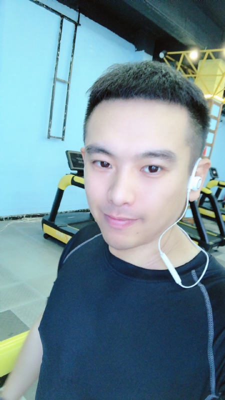 紫色天蝎的第二张照片--茂名相亲服务中心