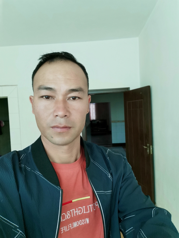 昊宇的第一张照片--茂名相亲服务中心