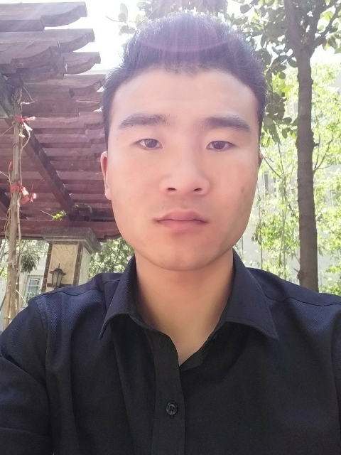 安之若素的第一张照片--茂名相亲服务中心