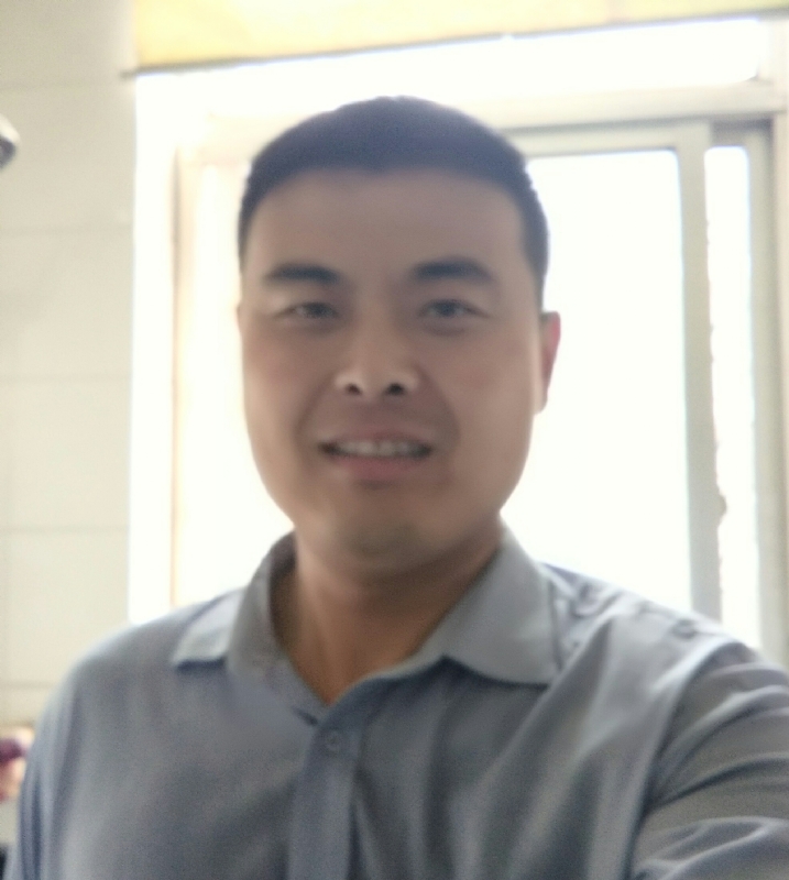 李伟的第一张照片--茂名相亲服务中心