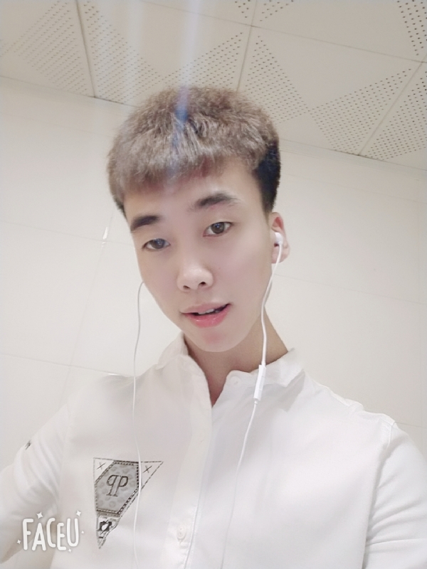 晚枫的第三张照片--茂名相亲服务中心