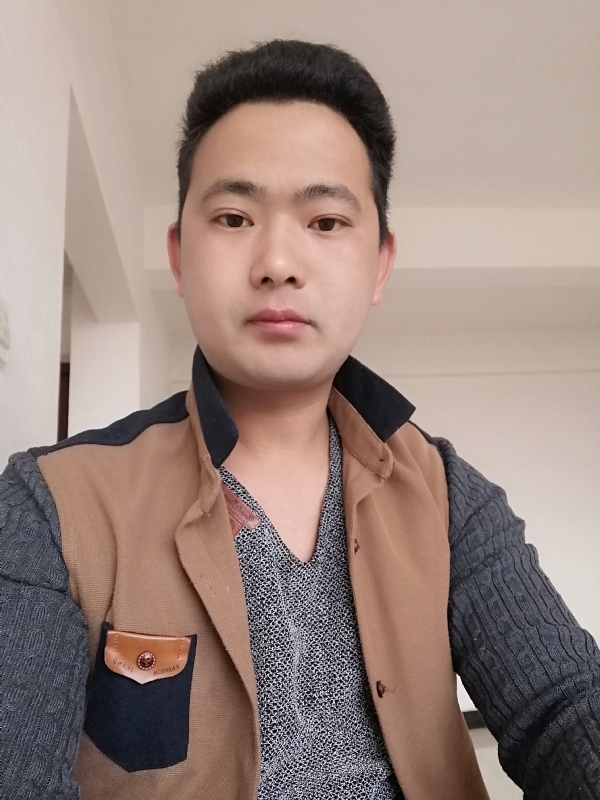 挖哥的第一张照片--茂名相亲服务中心