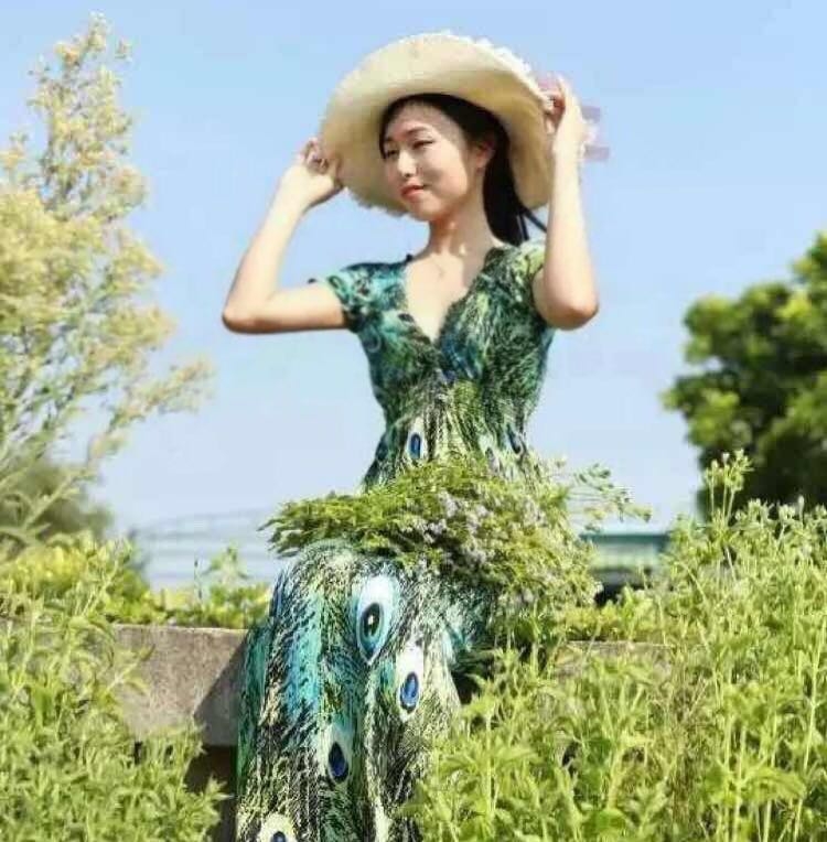 ViviQueen的第四张照片--茂名相亲服务中心