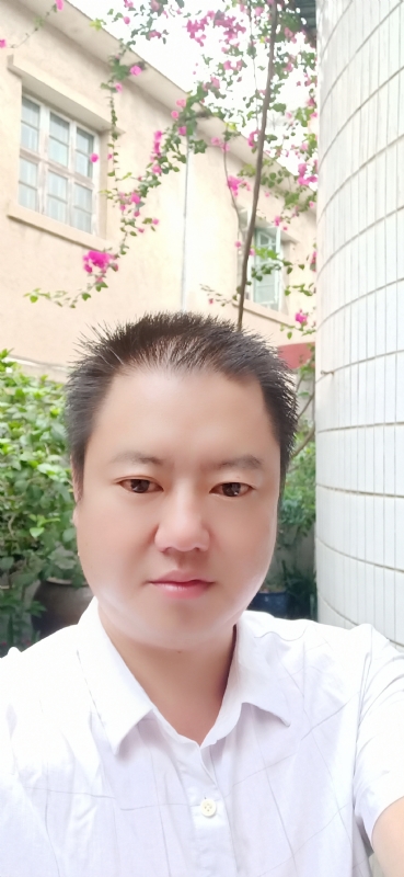 陈欢翔的第一张照片--茂名相亲服务中心