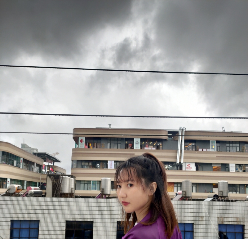 李家小姐的第三张照片--茂名相亲服务中心