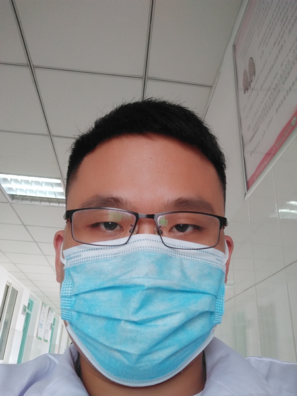 风轻云淡的第一张照片--茂名相亲服务中心