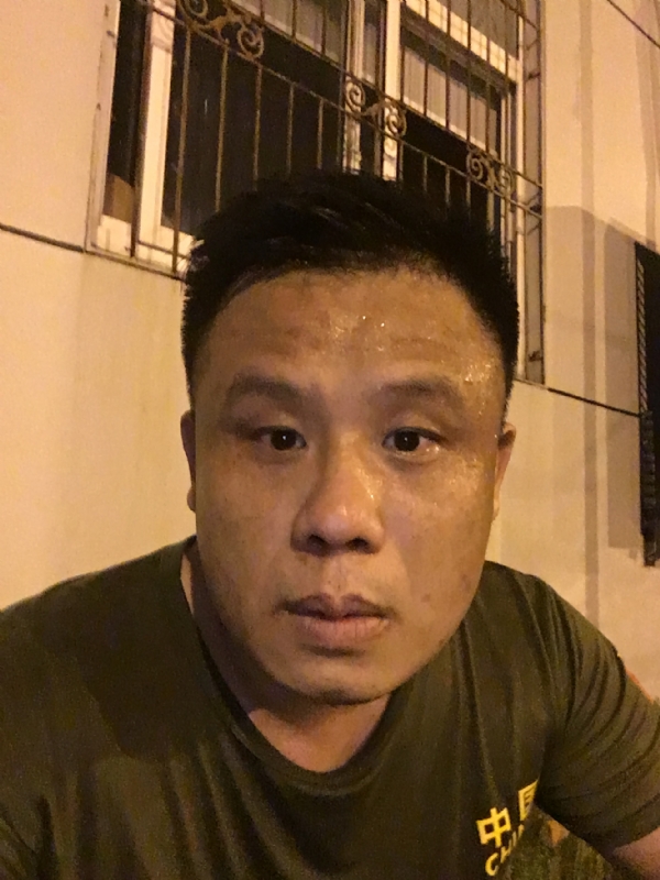 James2020的第一张照片--茂名相亲服务中心