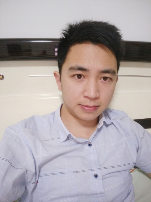 彭亮的第二张照片--茂名相亲服务中心