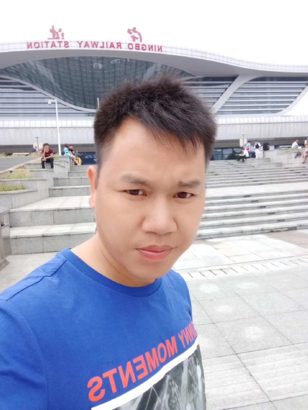 笑对人生的第一张照片--茂名相亲服务中心