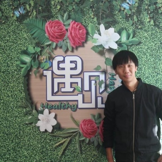 影视人~混爷张的第一张照片--茂名相亲服务中心