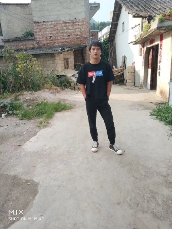 活活该的第一张照片--茂名相亲服务中心