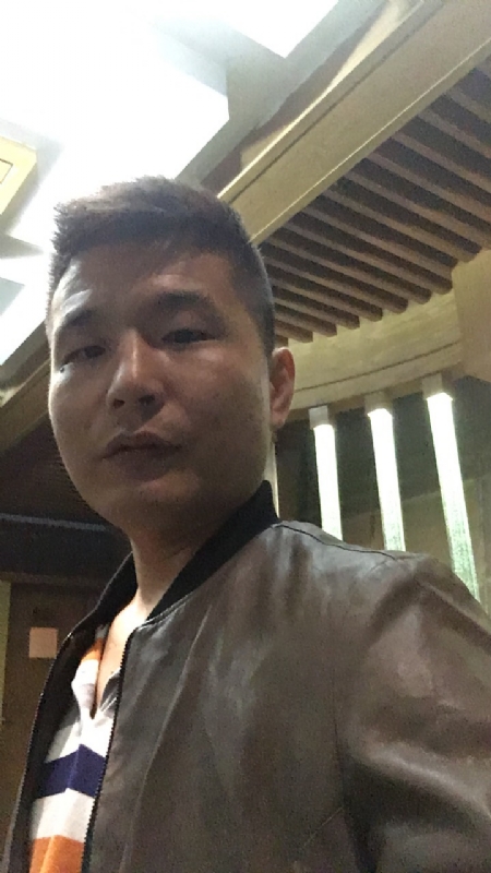 古月的第三张照片--茂名相亲服务中心