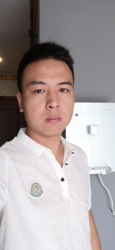 与卿共舞的第一张照片--茂名相亲服务中心
