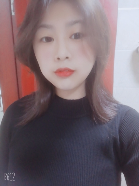 香菜的第一张照片--茂名相亲服务中心