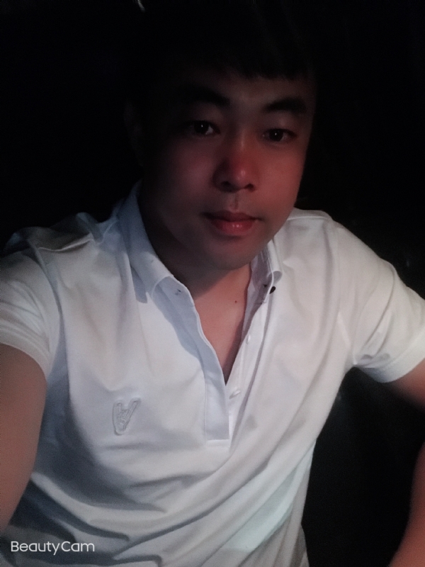 张苹果的第一张照片--茂名相亲服务中心