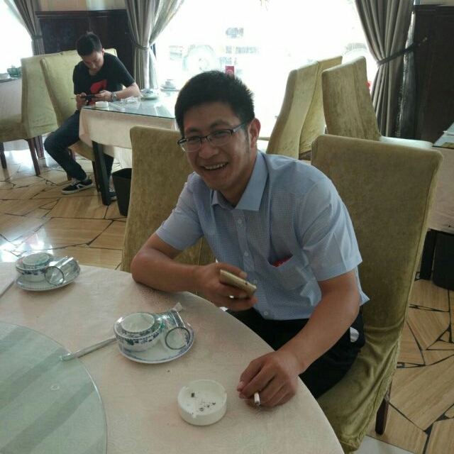 秋天的回忆的第一张照片--茂名相亲服务中心