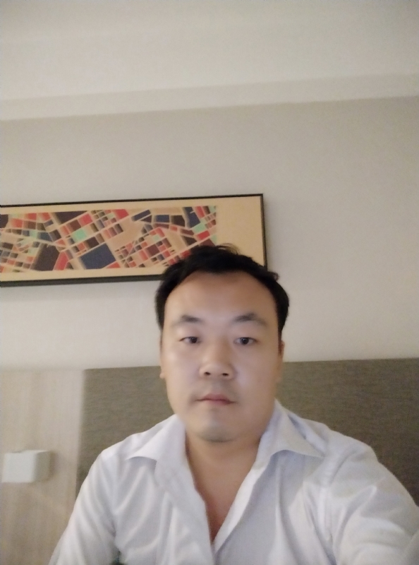 落叶寂寞的第一张照片--茂名相亲服务中心
