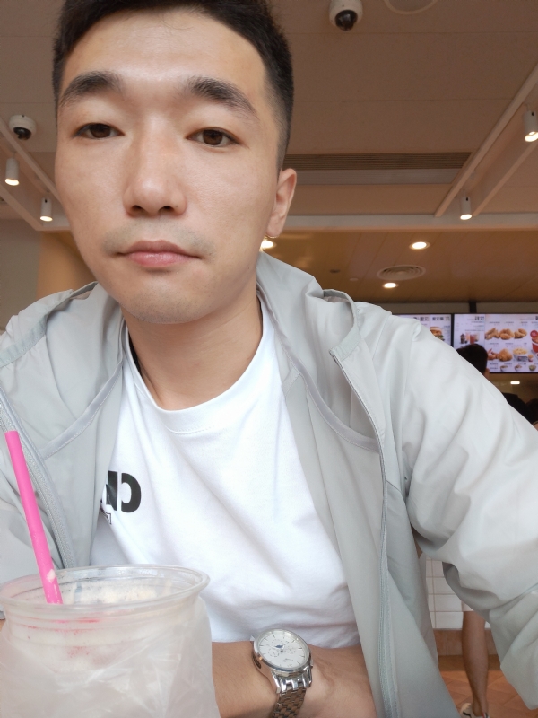 须臾数年的第四张照片--茂名相亲服务中心
