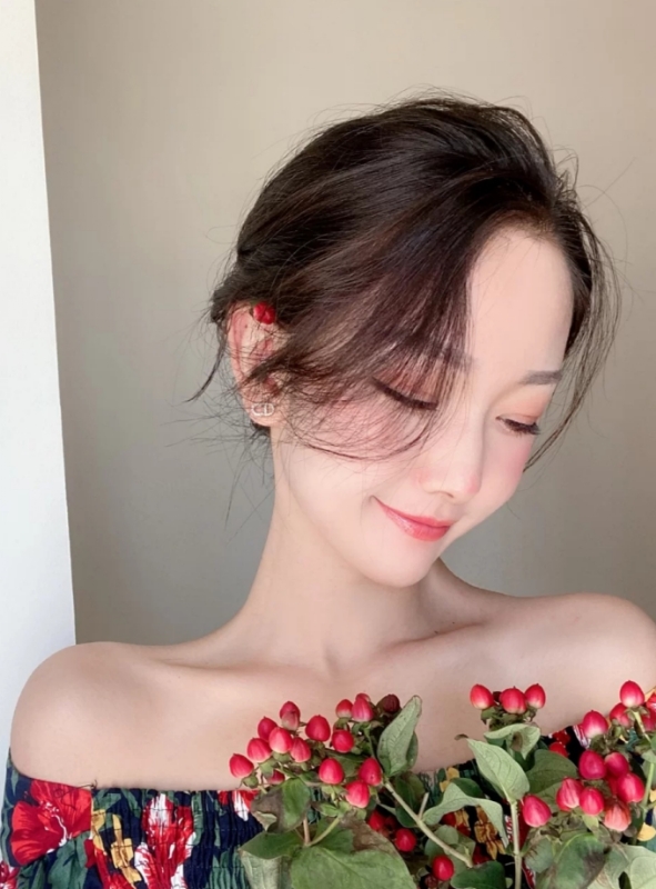 小诗vanessa的第二张照片--茂名相亲服务中心