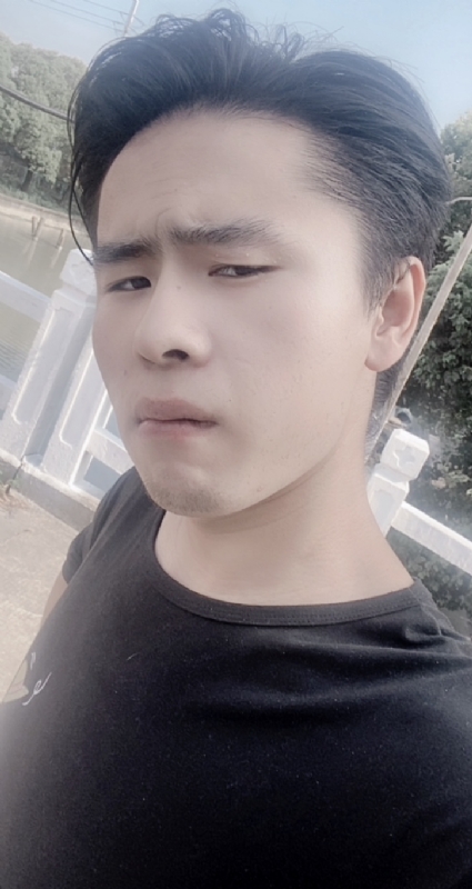 权的第一张照片--茂名相亲服务中心