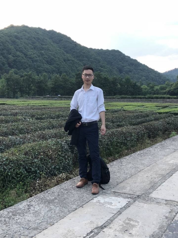 盛夏果实的第一张照片--茂名相亲服务中心