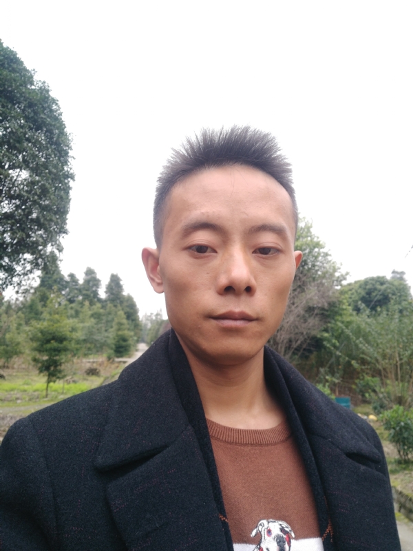 携手白头的第二张照片--茂名相亲服务中心