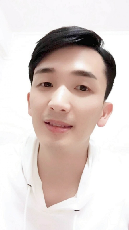 小锕方的第一张照片--茂名相亲服务中心