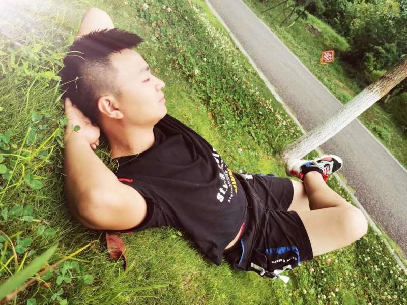 危笑的第一张照片--茂名相亲服务中心
