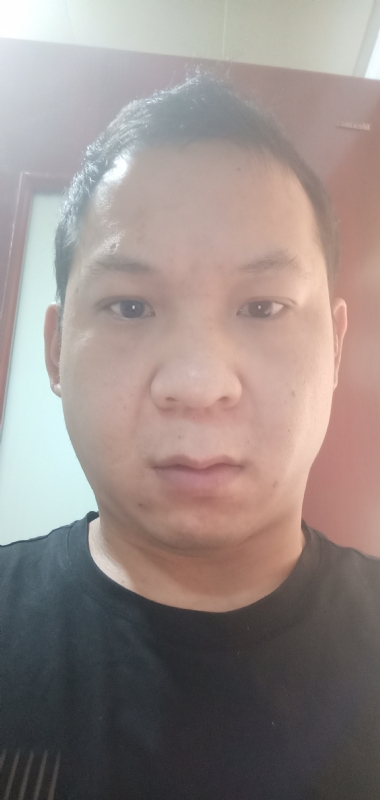 淡定的第一张照片--茂名相亲服务中心