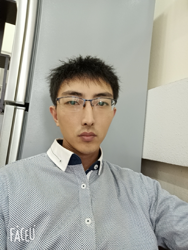 阳光大男孩的第二张照片--茂名相亲服务中心