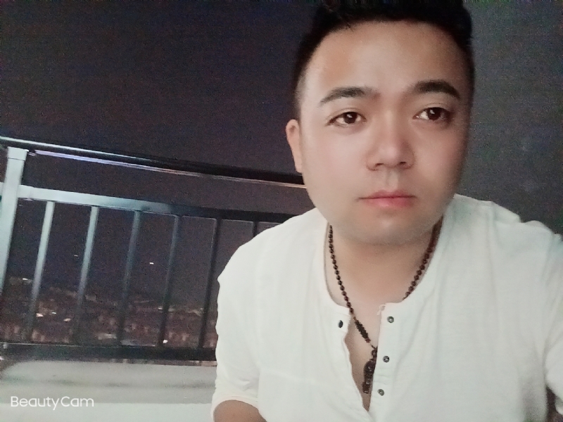 可么嗯哼的第一张照片--茂名相亲服务中心