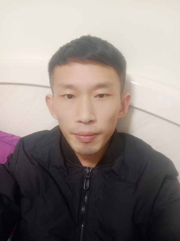 亮儿的第一张照片--茂名相亲服务中心