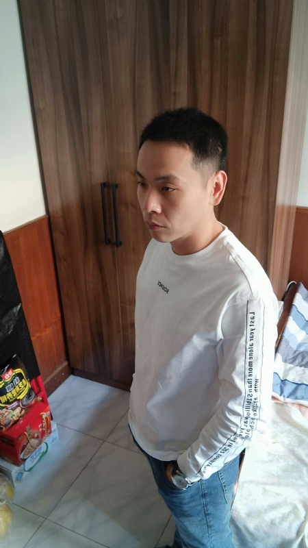 没有蜡笔的小航的第一张照片--茂名相亲服务中心
