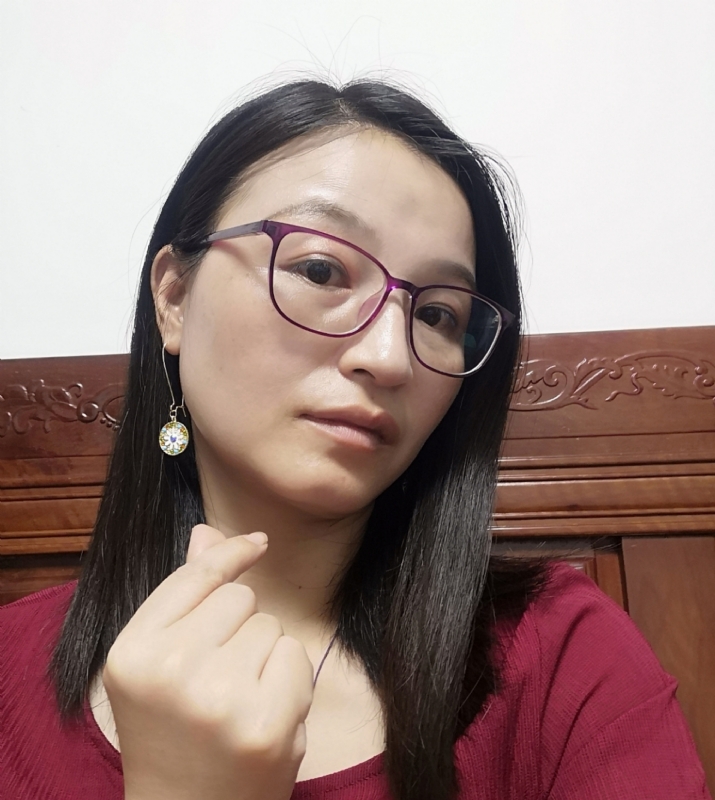妹叮的第一张照片--茂名相亲服务中心