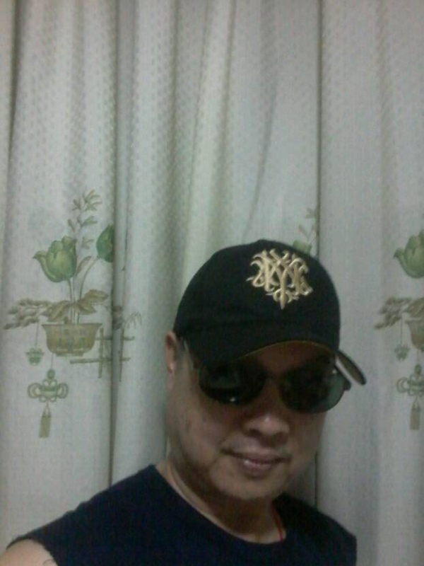 时尚厨男的第一张照片--茂名相亲服务中心