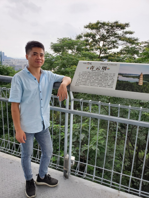 尚德的第一张照片--茂名相亲服务中心