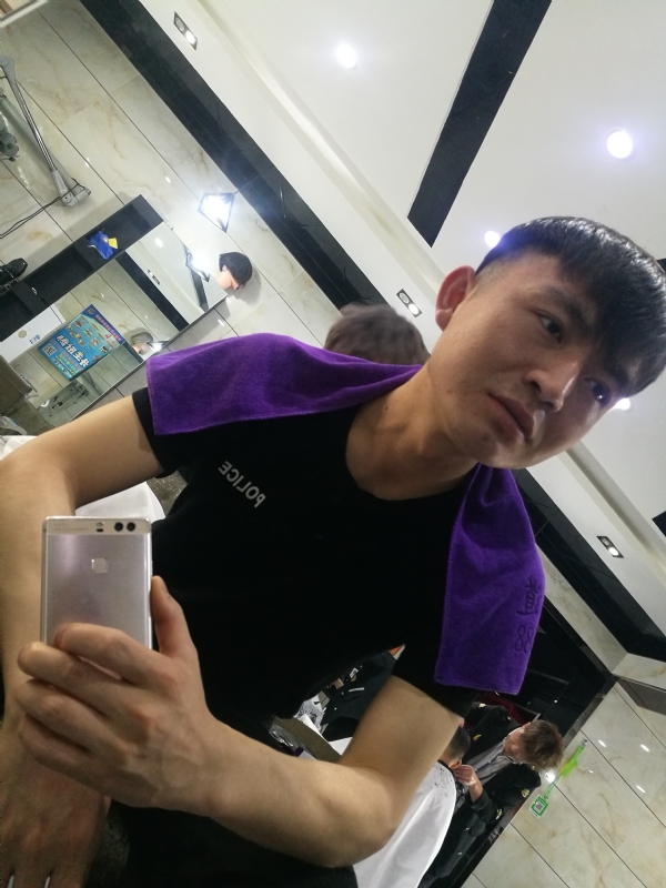 未来可期的我的第四张照片--茂名相亲服务中心
