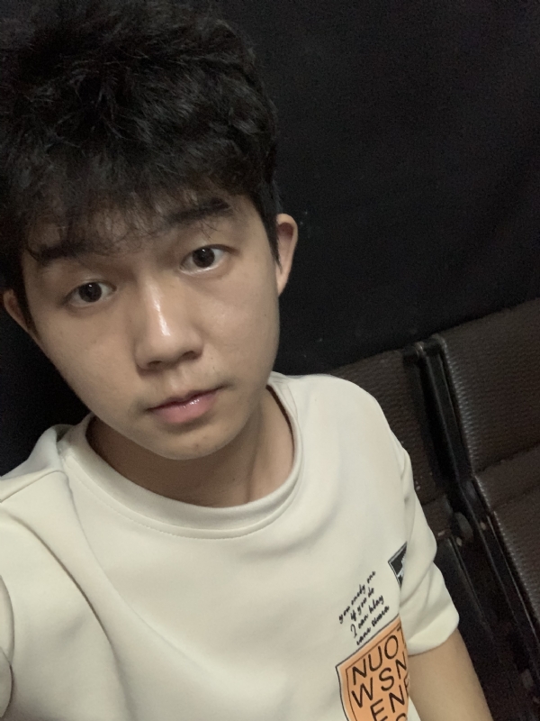 na?s?s的第一张照片--茂名相亲服务中心