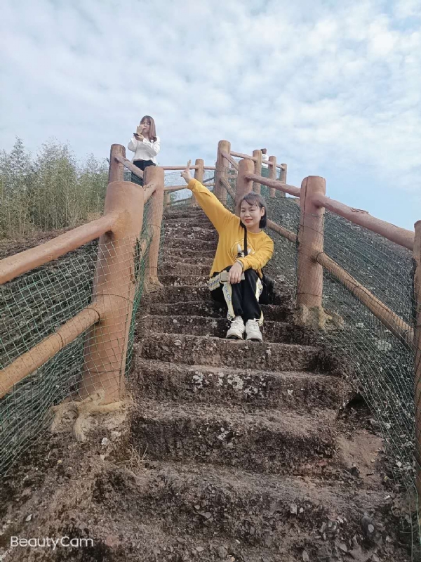 珠珠的第一张照片--茂名相亲服务中心