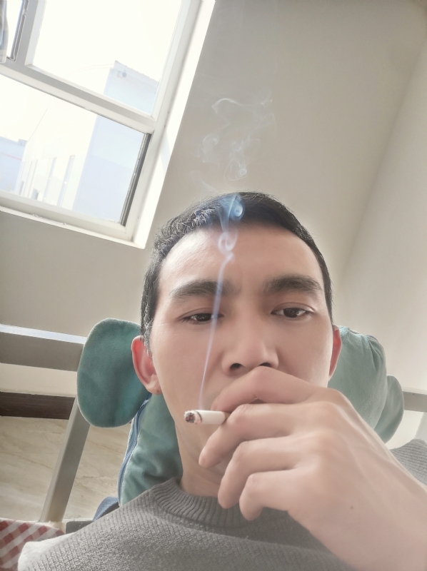 殇情的第一张照片--茂名相亲服务中心