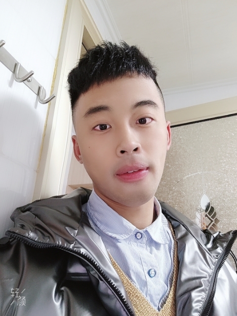 幼稚鬼的第一张照片--茂名相亲服务中心