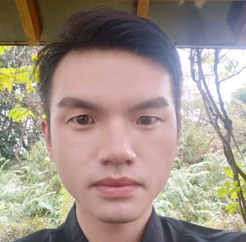 彬彬有礼的第一张照片--茂名相亲服务中心