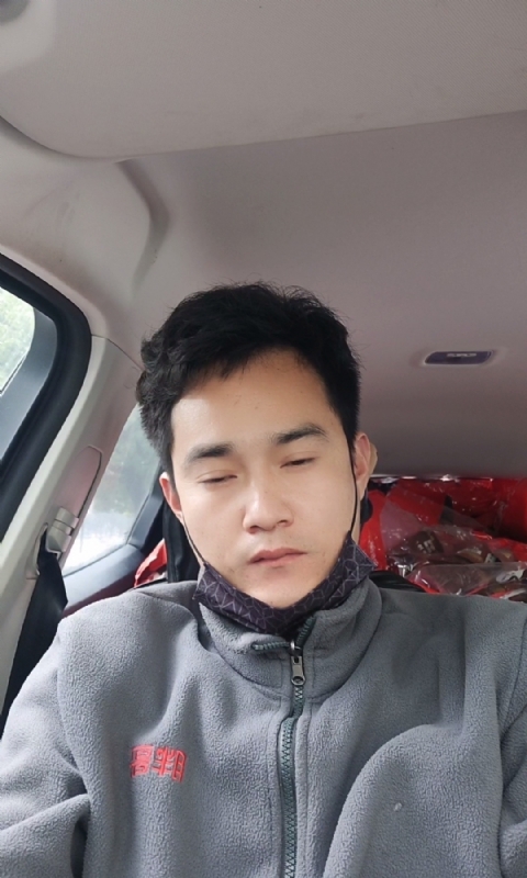 冷锋的第一张照片--茂名相亲服务中心