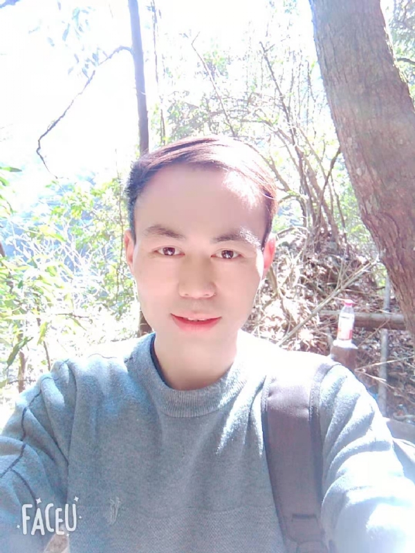 阿龙的第一张照片--茂名相亲服务中心